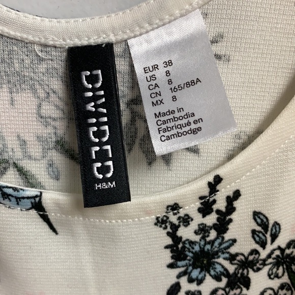 H&M DIVIDED A-line Dress - size 8 - Picture 4 of 4
